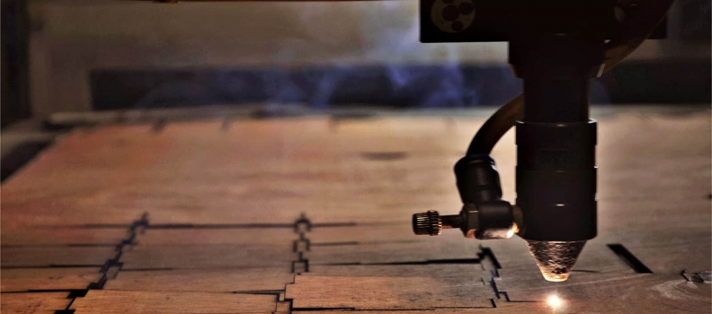 Consideraciones para utilizar láser CNC para el grabado de madera